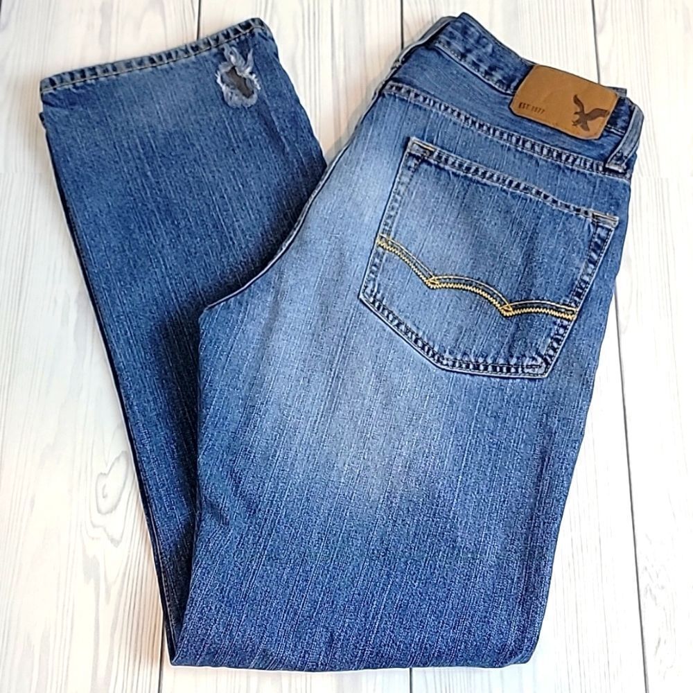 American Eagle outfitters Men's blue denim straight leg jeans Size 31X32